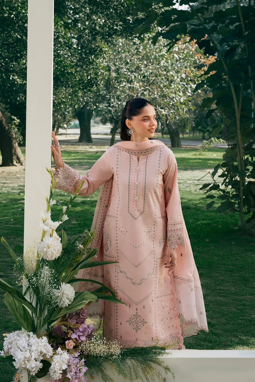 3PC LAWN EMBROIDERED SHIRT WITH KHAADI NET EMBROIDERED DUPATTA AND TROUSER-BIC-4840