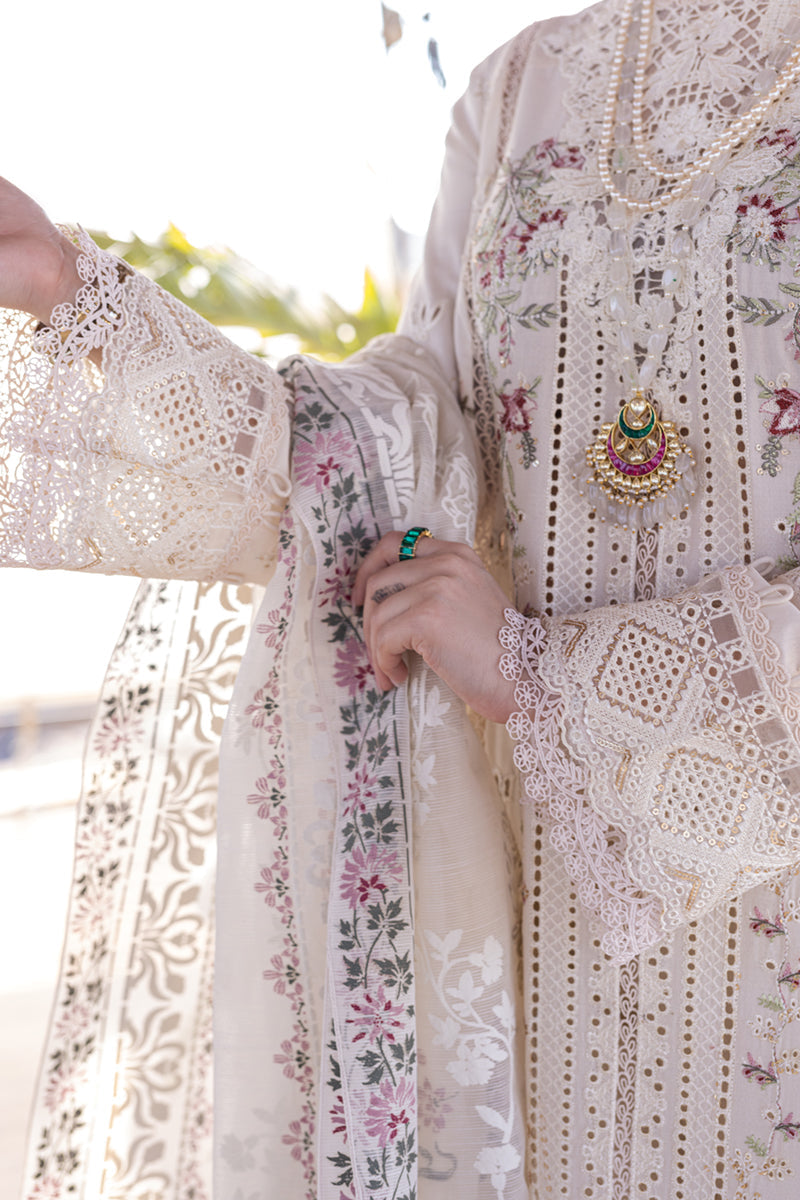 3PC LAWN EMBROIDERED SHIRT WITH CHIFFOON EMBROIDERED PRINT DUPATTA AND EMB TROUSER-BIC-4652