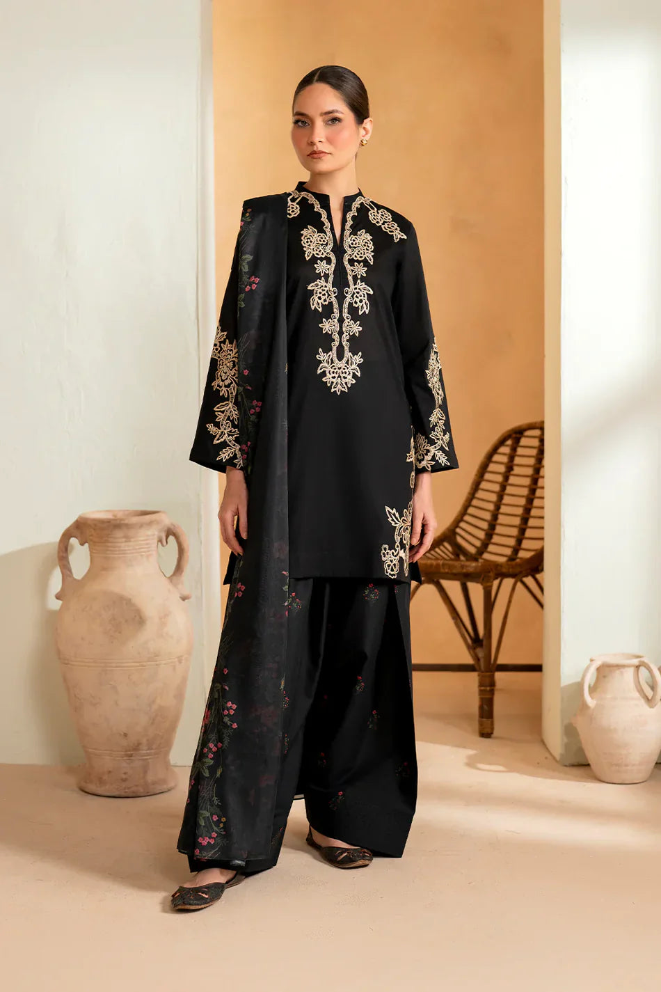 3PC LAWN Embroidered SHIRT WITH Printed Diamond DUPATTA AND TROUSER - FT 770
