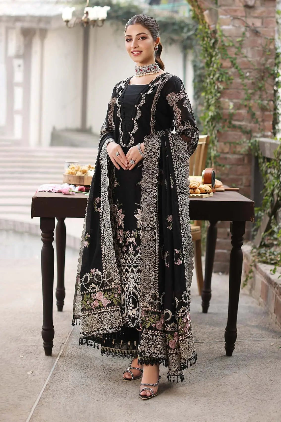 3PC LAWN EMBROIDERED SHIRT WITH  chiffon Dupatta AND TROUSER - NK 041 FT