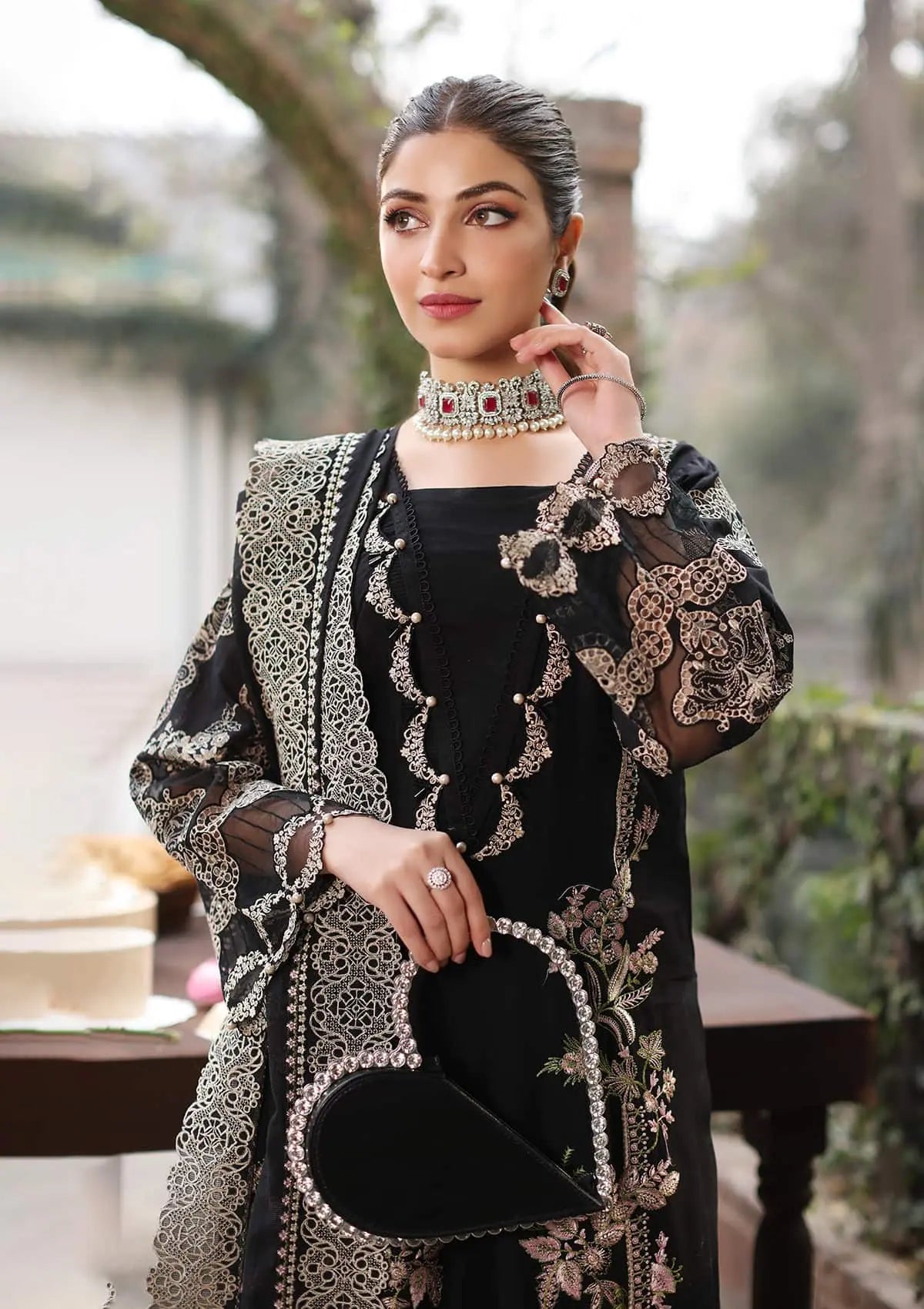 3PC LAWN EMBROIDERED SHIRT WITH  chiffon Dupatta AND TROUSER - NK 041 FT