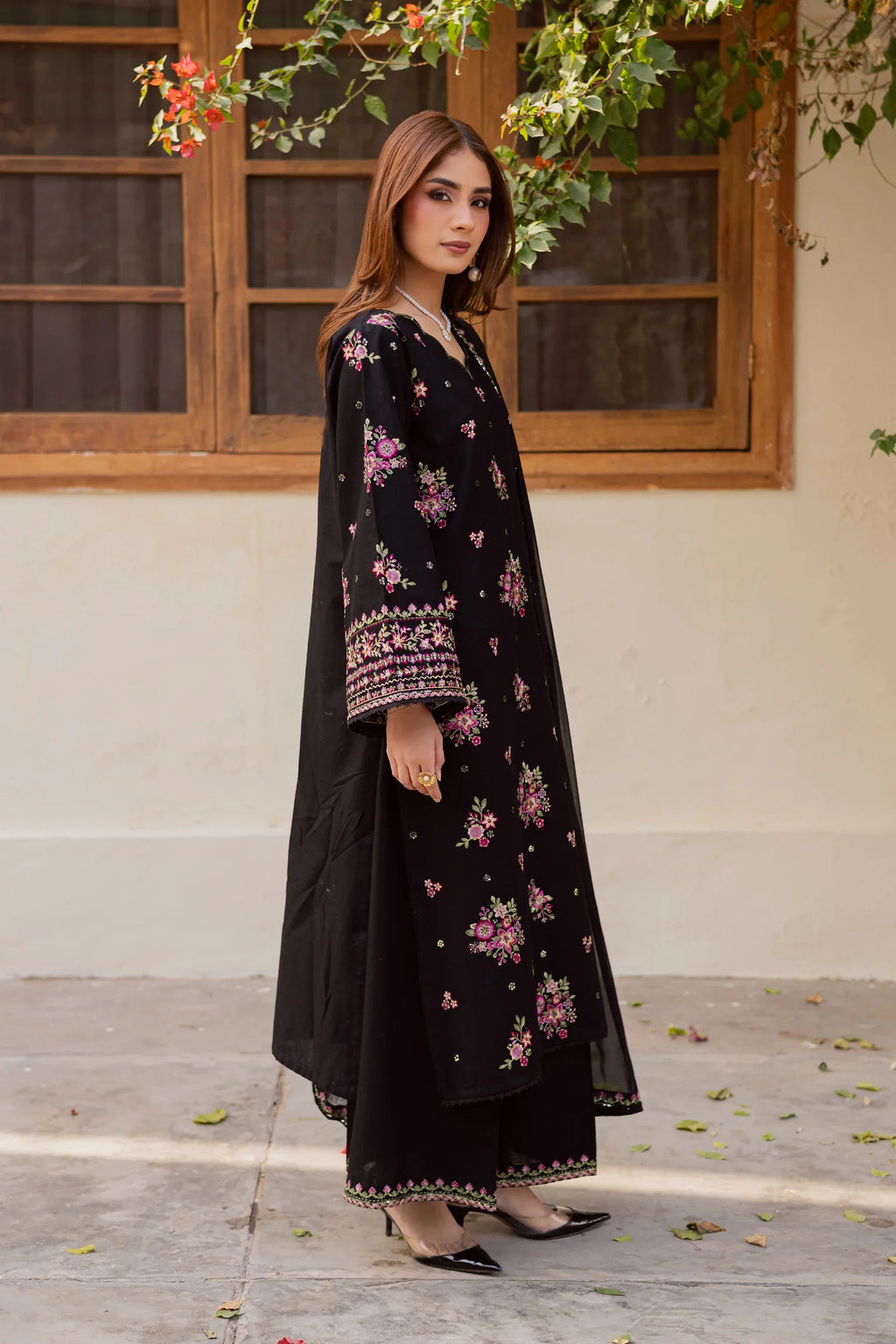 3PC LAWN EMBROIDERED SHIRT WITH CHIFFON EMBROIDERED DUPATTA AND EMB TROUSER-BIC-4766