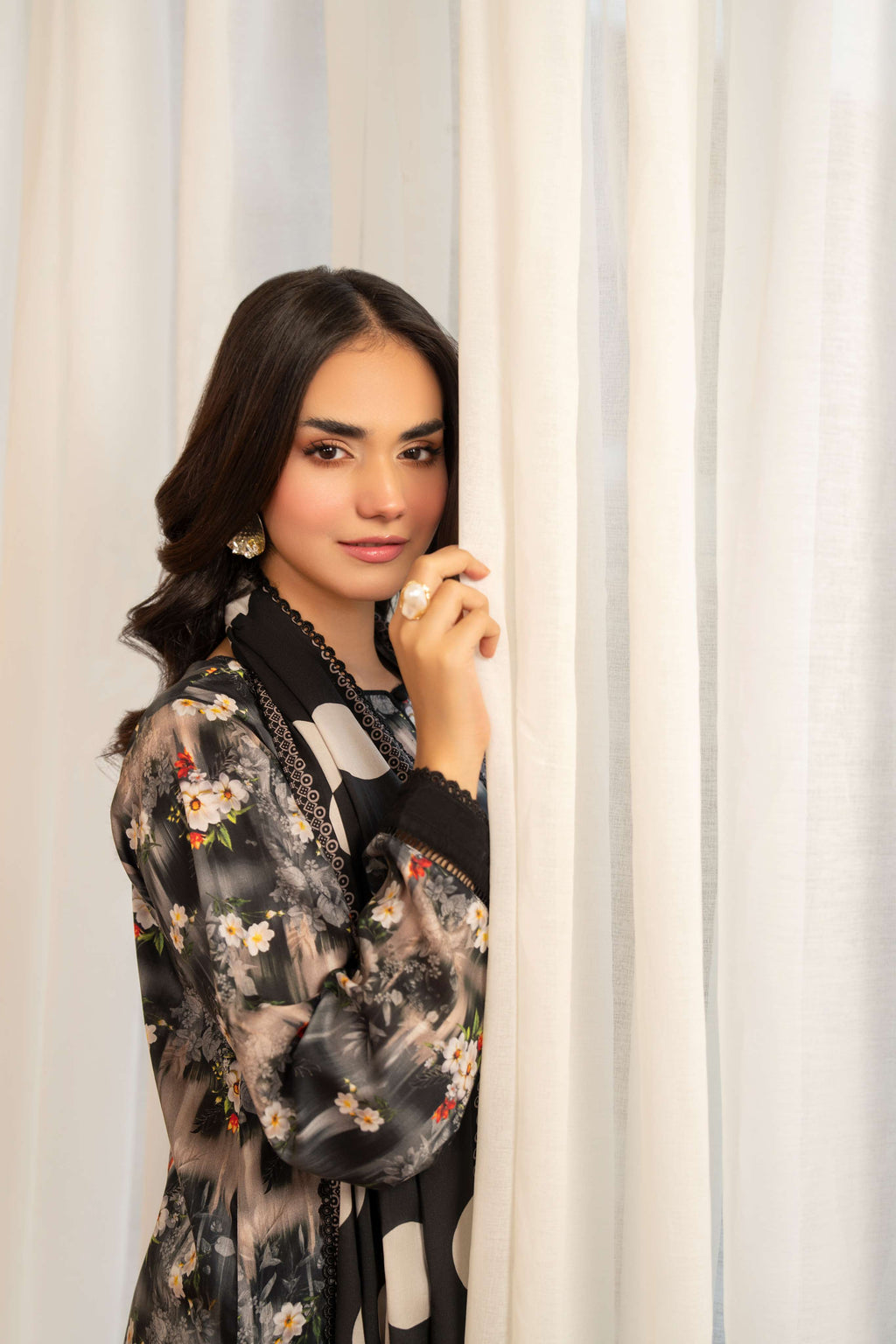 3PC LAWN PRINTED SHIRT WITH LAWN PRINT DUPATTA AND CAMBRIC TROUSER-P-4504