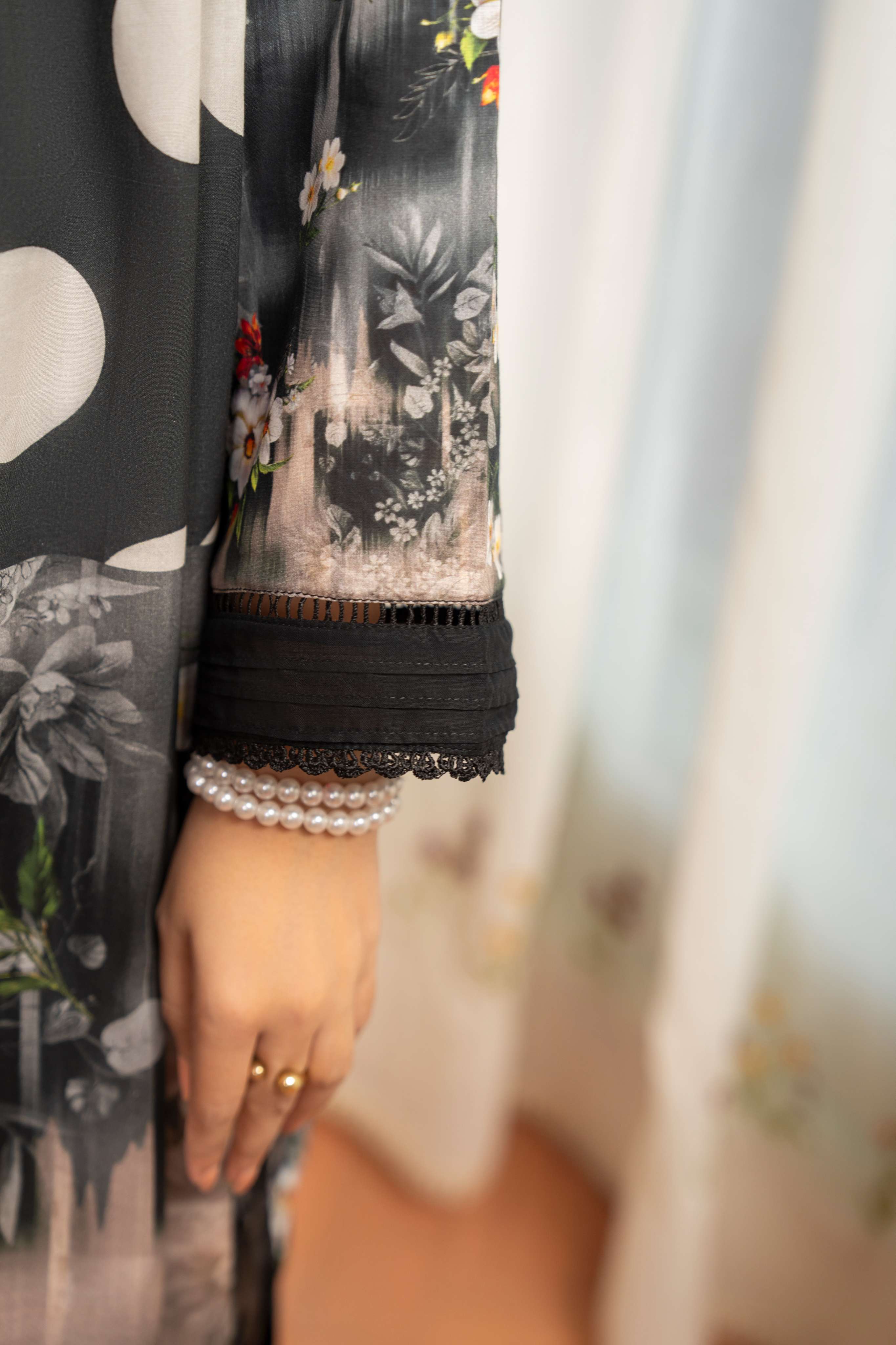 3PC LAWN PRINTED SHIRT WITH LAWN PRINT DUPATTA AND CAMBRIC TROUSER-P-4504
