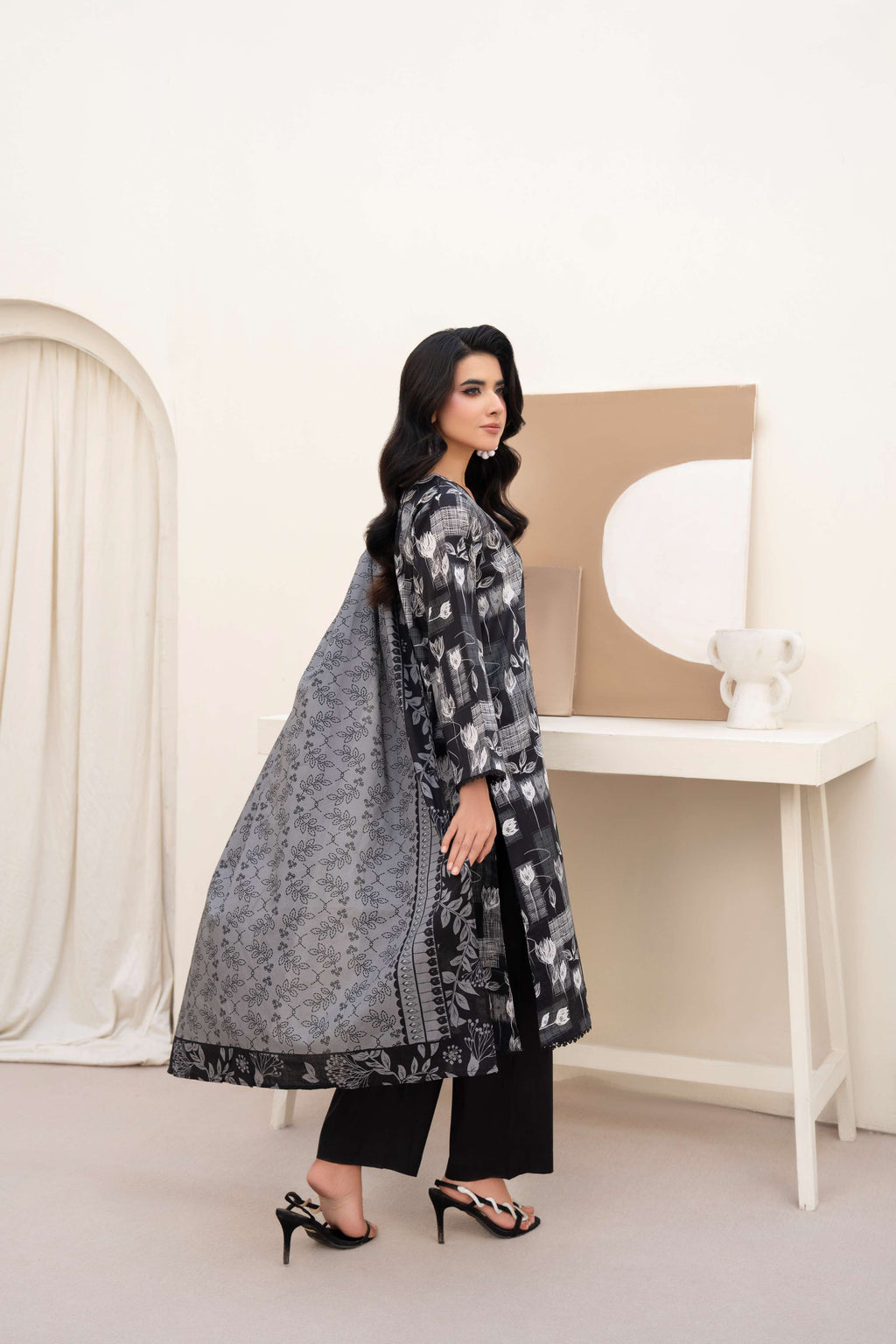 3PC LAWN PRINTED SHIRT WITH LAWN PRINT DUPATTA AND CAMBRIC TROUSER-P-4511