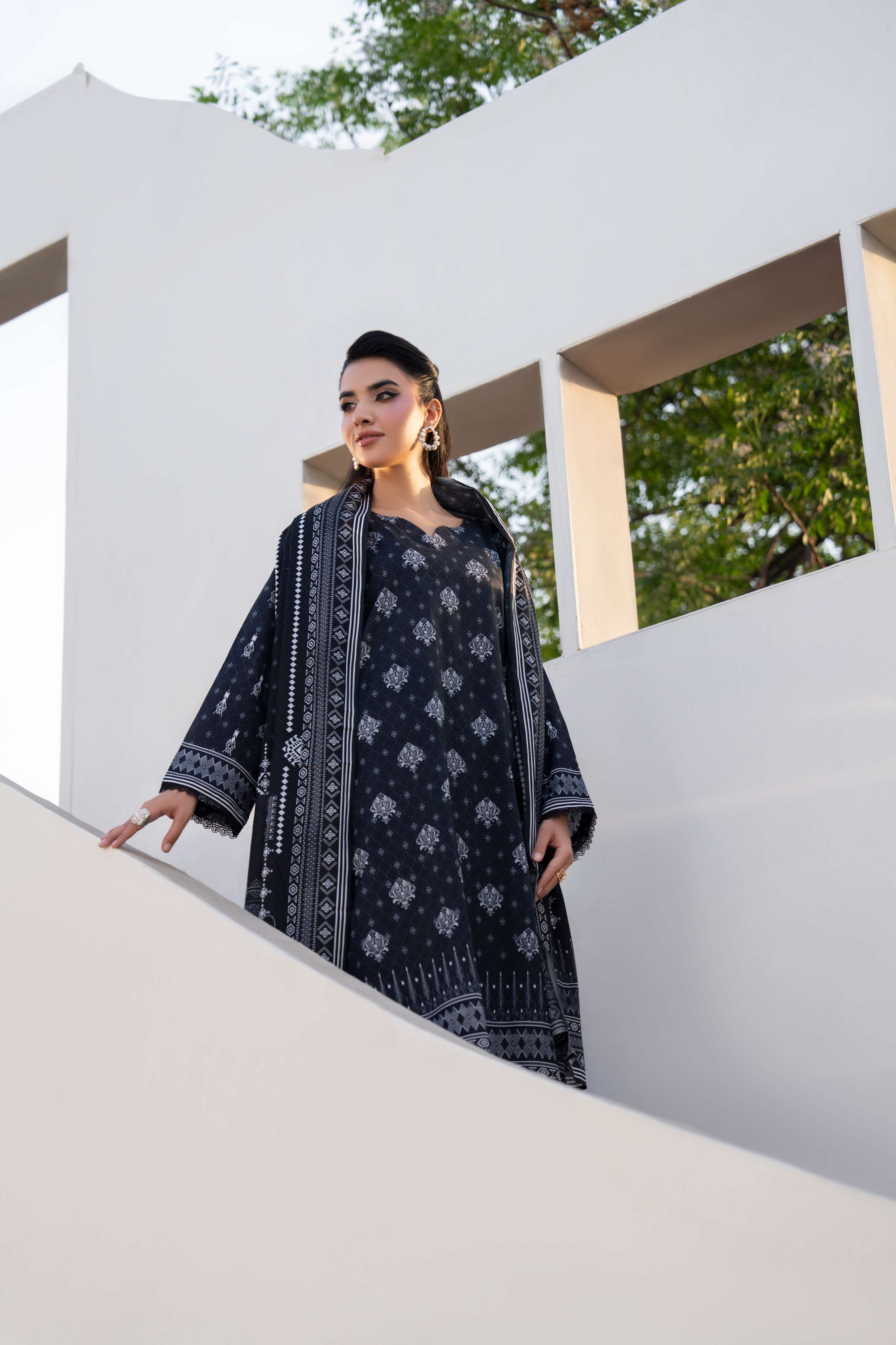3PC LAWN PRINTED SHIRT WITH LAWN PRINT DUPATTA AND CAMBRIC TROUSER-P-4519
