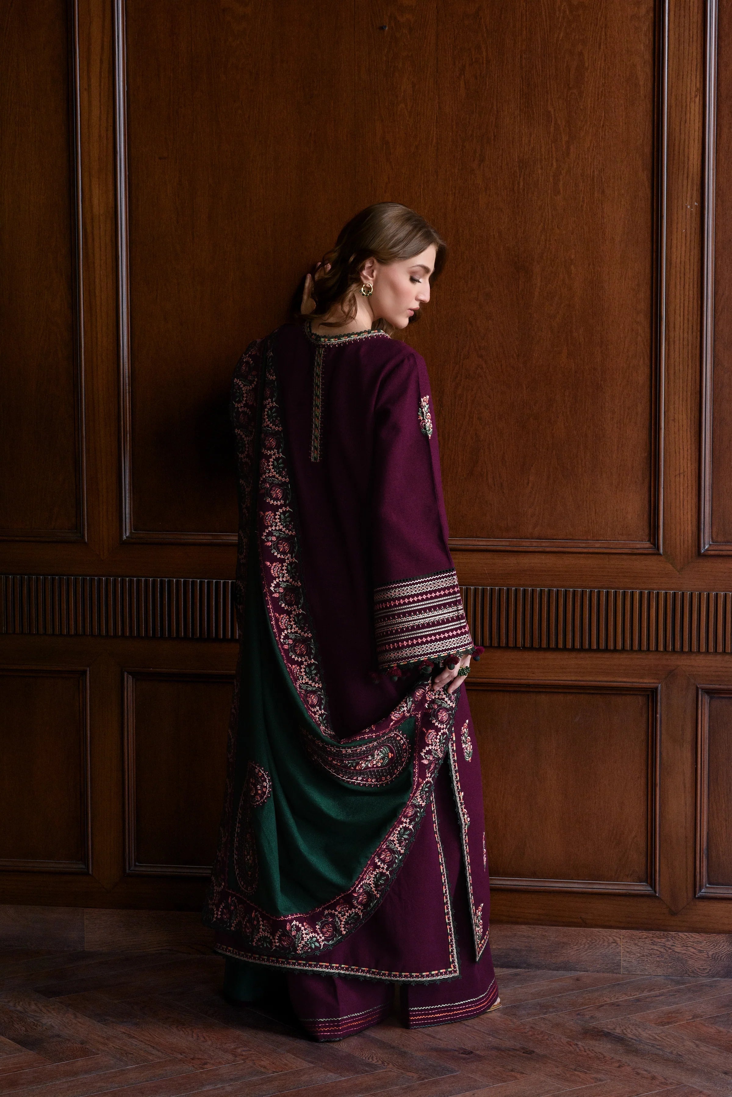 3PC LAWN EMBROIDERED SHIRT WITH LAWN EMBROIDERED DUPATTA AND TROUSER-BIC-4797