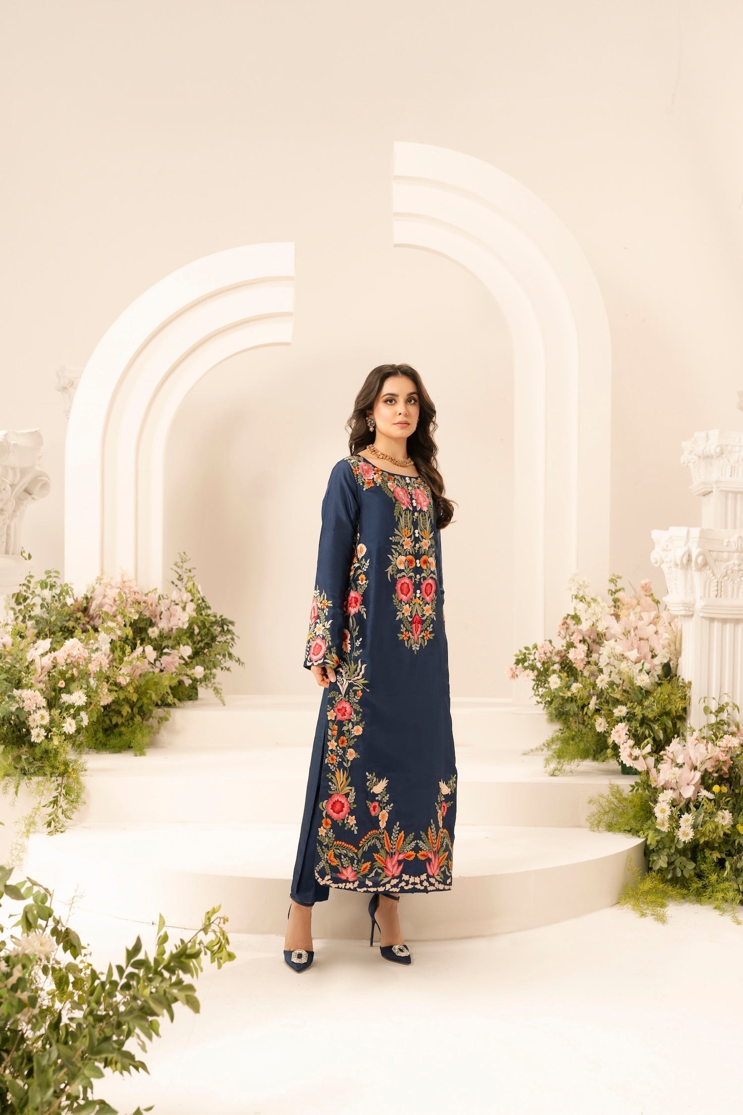 3PC LAWN EMBROIDERED SHIRT WITH CHIFFON TYE & DYE DUPATTA & TROUSER-BIC-4645