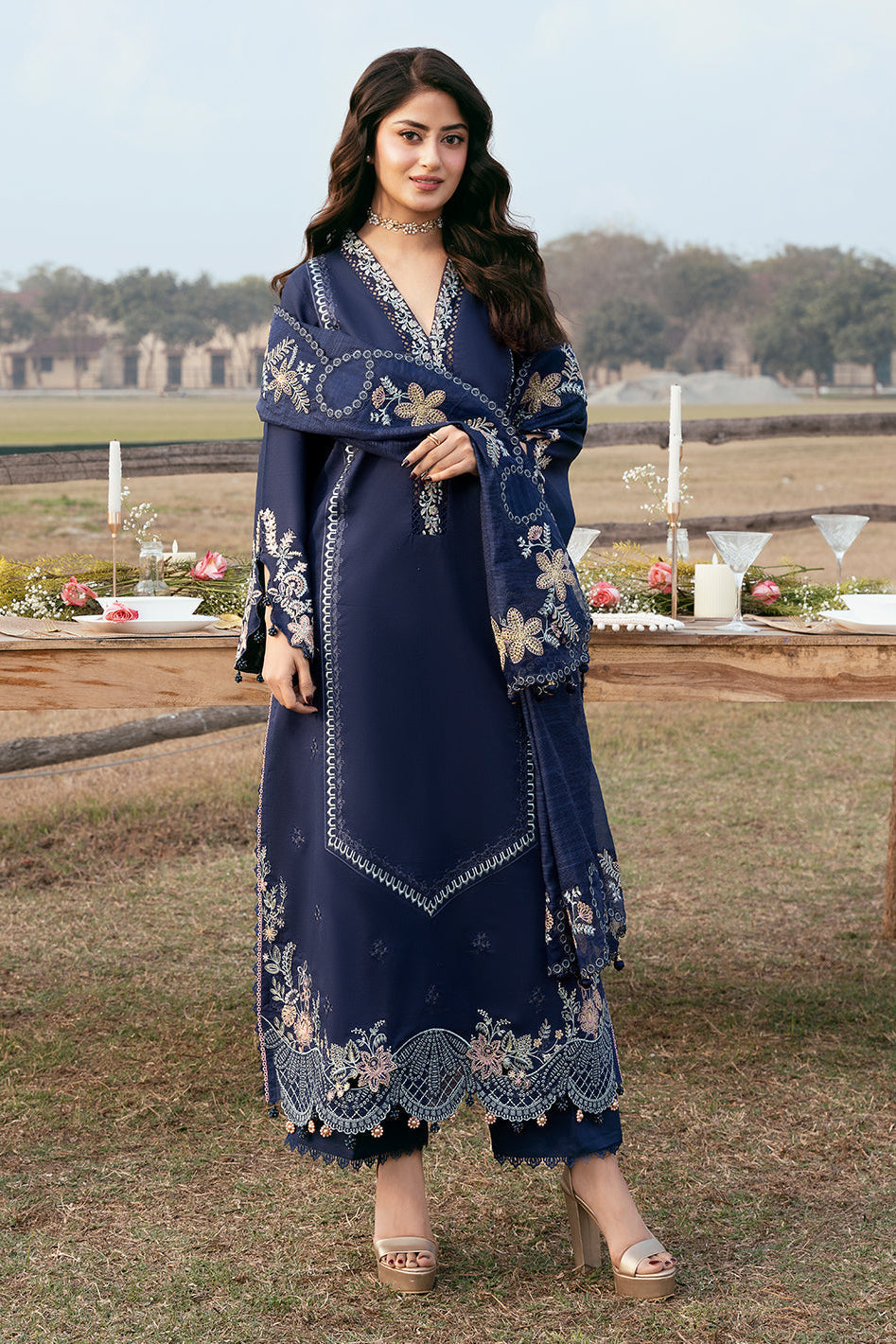 3PC LAWN EMBROIDERED SHIRT WITH ORGANZA EMBROIDERED DUPATTA AND TROUSER-BIC-4817