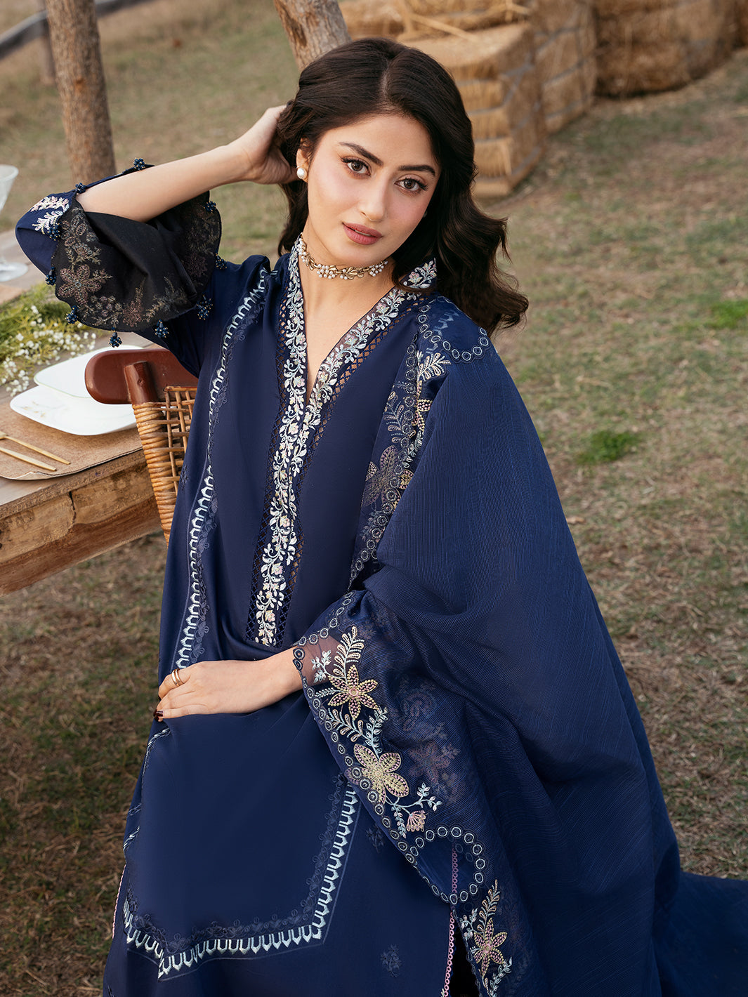3PC LAWN EMBROIDERED SHIRT WITH ORGANZA EMBROIDERED DUPATTA AND TROUSER-BIC-4817