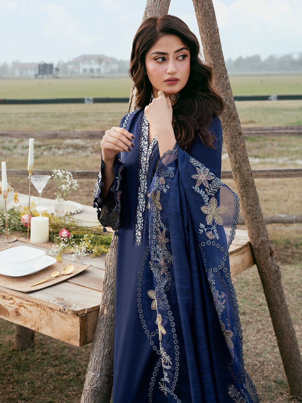 3PC LAWN EMBROIDERED SHIRT WITH ORGANZA EMBROIDERED DUPATTA AND TROUSER-BIC-4817