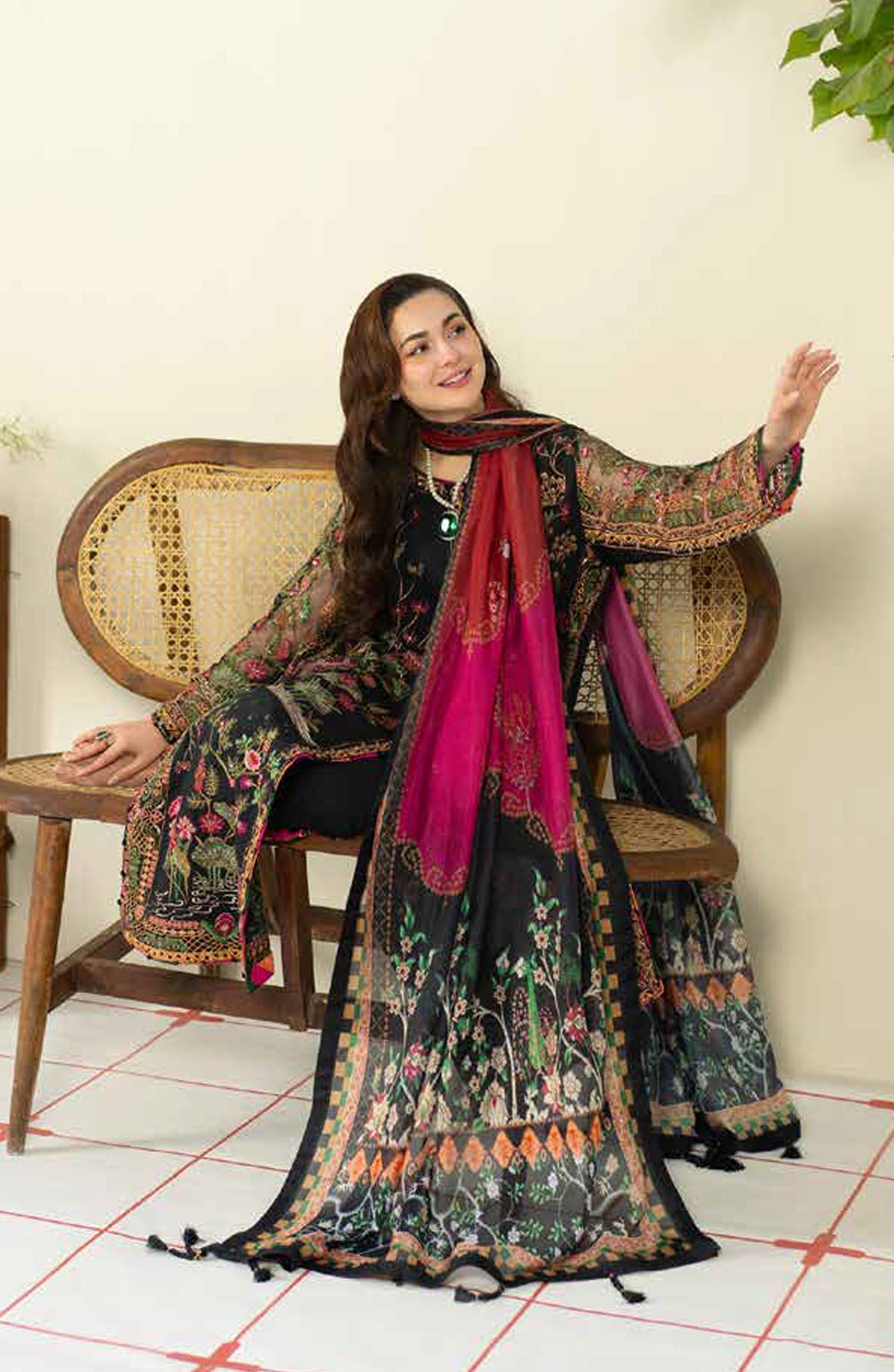 Lawn 3PC Embroidered With Digital Printed Jauqard Dupatta- 5215 FS